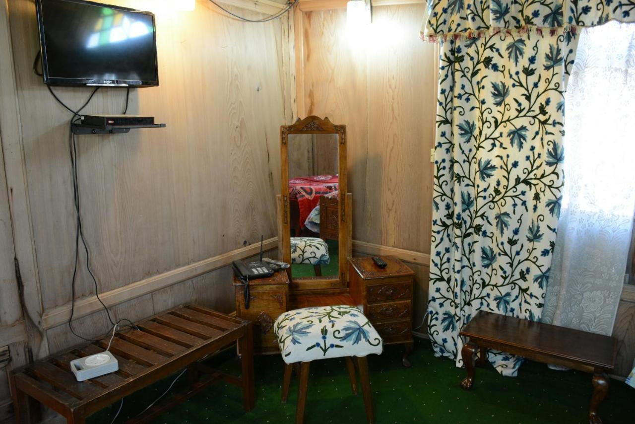 Houseboat Zaindari Palace Srīnagar 외부 사진